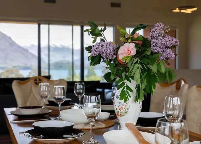 Grand Peninsula *
